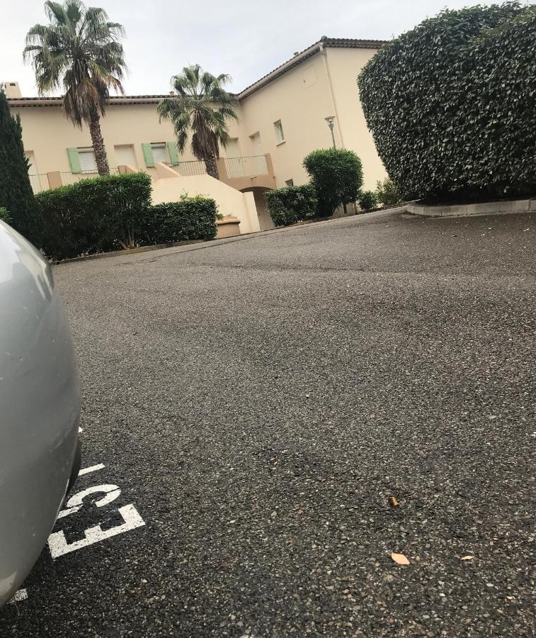 NOUVEAU écume&clapotis Sanary-sur-Mer Extérieur photo